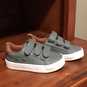 Baby boy shoes size 5